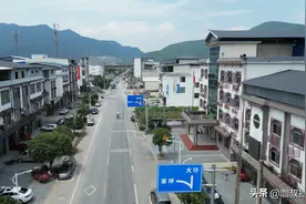 2024年9月，桂林至钟山高速潮田段上空拍到的一幕，令人期待图片