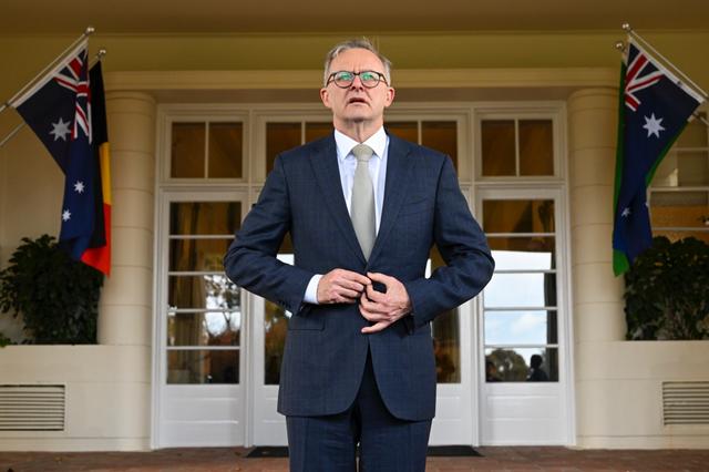 中美刚刚谈完，特朗普向战争部下了一道命令，中方呼吁赶紧停下