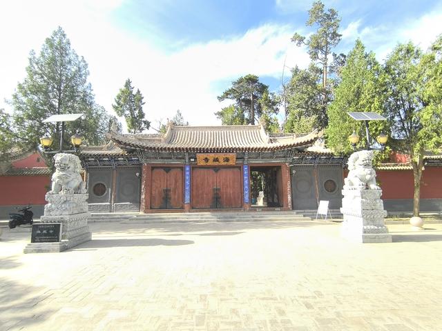 歪打误撞，驻车海藏寺停车场，进寺拜佛，原来暗藏千年灵钧台