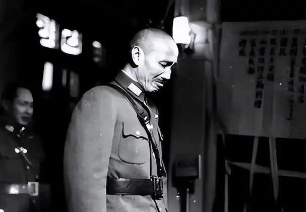 红军为啥要长征？其实源于一个乞丐提供的绝密情报！