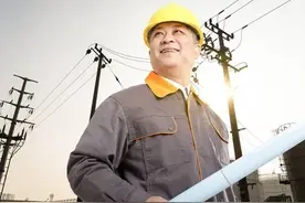 我，铁路电力线路工退休，退休金6100元：算啥水平？图片