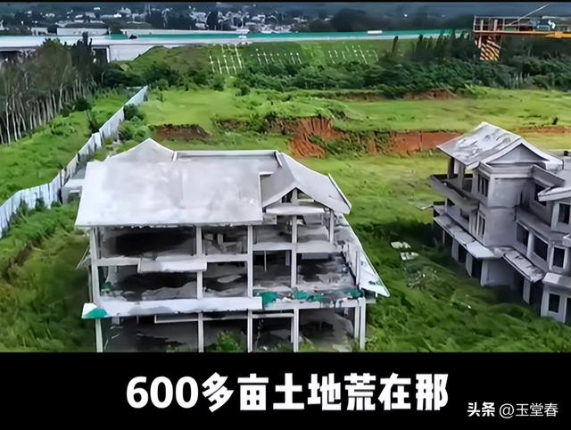 人山人海只看不买，年轻人报复性白嫖，景区赚不到钱了？