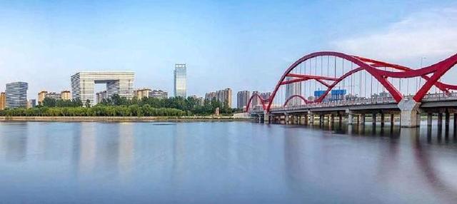 河南人口最少的地级市，面积比开封、许昌小，常住人口不足160万