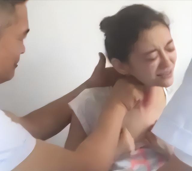 原来她早已去世！26岁全身溃烂不治而亡，被全家8口“吸血”多年