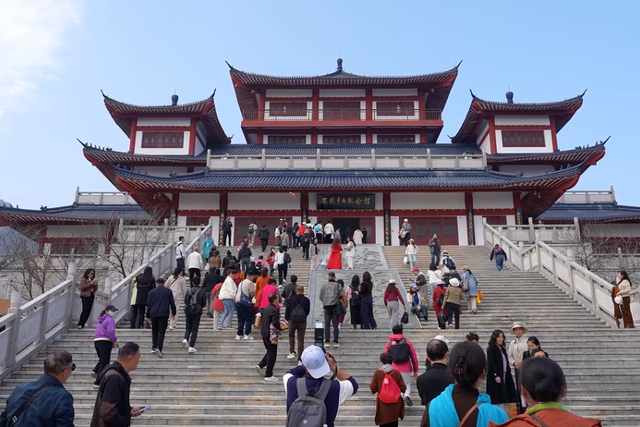 诗画安陆迎客来！白兆山巅，赴一场与诗仙的千年之约