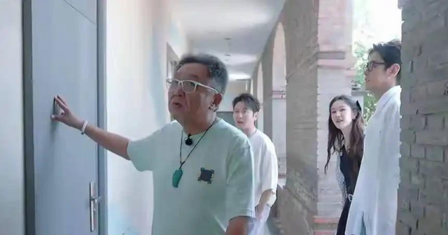 不查不知道一查吓一跳，坐拥北京60亩马场的于谦，私下到底有多壕
