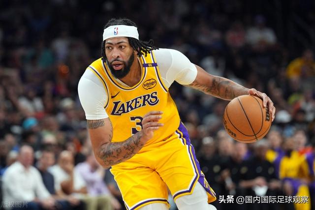 NBA！湖人128-122逆转太阳！戴维斯克内克特联手70分！杜兰特19分