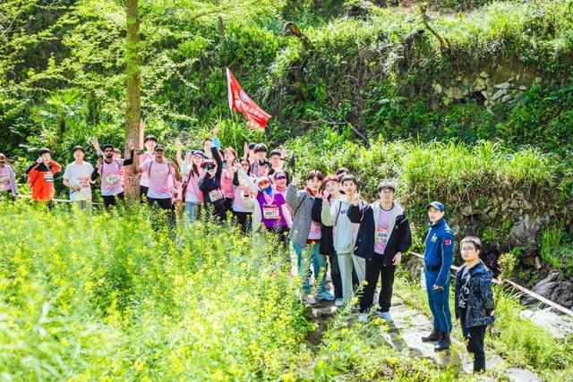 喜报!大灵山旅游度假区荣获“2025年度皖美消费”优秀场景! | 皖美冬日 | 第十五届安徽国际文化旅游节