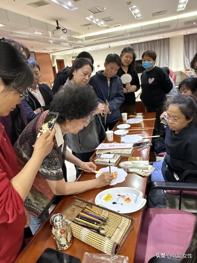 巧娘赋能促成长 非遗传承绽芳华 西城区妇联开展巧娘技能提升系列活动