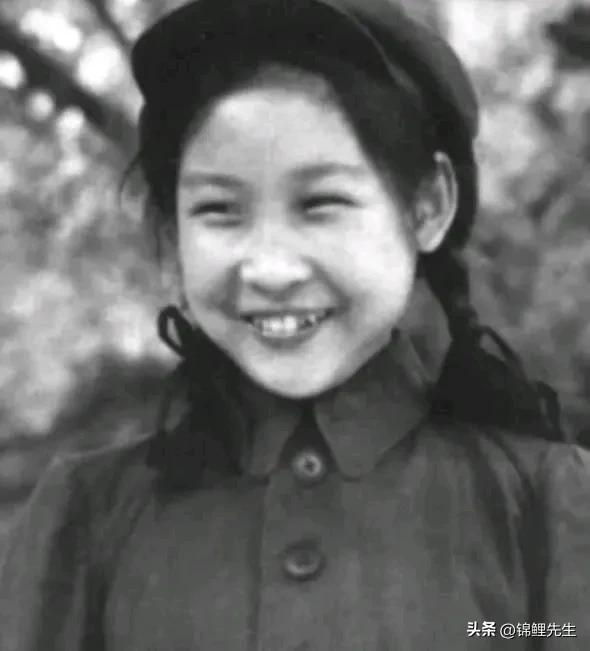 军委一纸通知送上门，主席女肃然拒之：“父母是父母，我是我！”