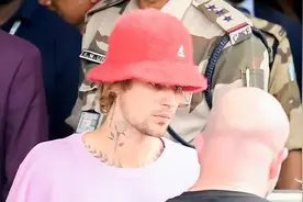 亚洲首富儿子开千万天价请比伯婚礼献唱!网友:有钱真是为所欲为…图片