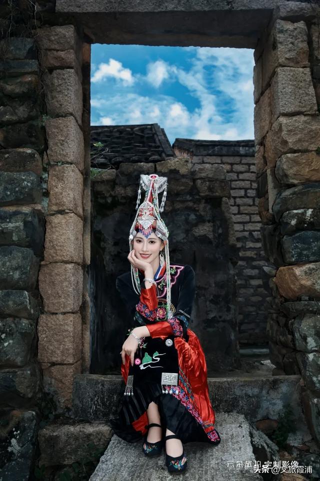 身着凤凰装，一生纳吉祥 | 霞浦！山海之间，解锁畲族风情与海滨秘境的碰撞