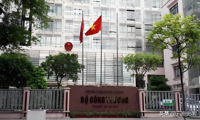 失去中国市场后，大量水果烂地里卖不出去，如今开始后悔得罪中国