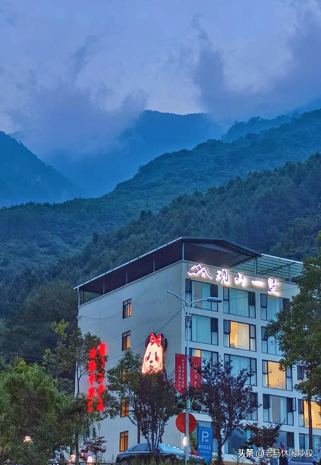 我带着相机，在耿达避暑