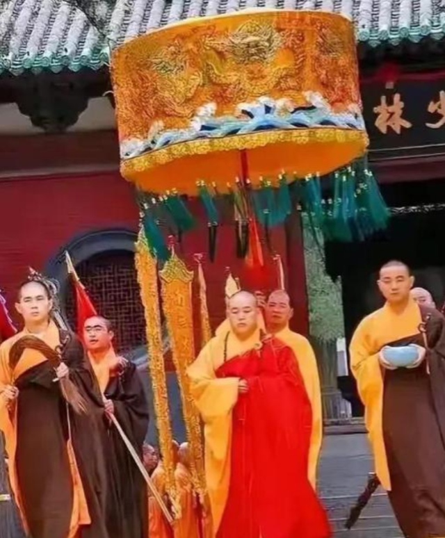 不查不知道一查吓一跳，掌控少林寺38年的释永信，私下到底有多豪