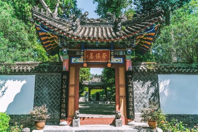 国庆不打挤！高铁2.5H直达冷门小县城，景色惊艳国鸟遍地！物价超低，2元吃鲜辣美食！