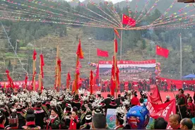 还是称“同志”好图片