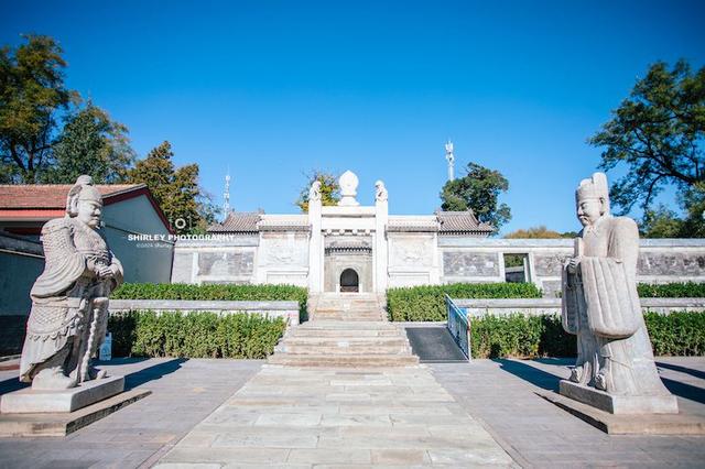 北京神秘的太监墓，地宫龙袍干尸名黄拙吾，为何被怀疑是洪承畴？