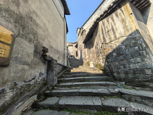 一个包袱一把伞来到洪江当老板（走进怀化洪江古商城）