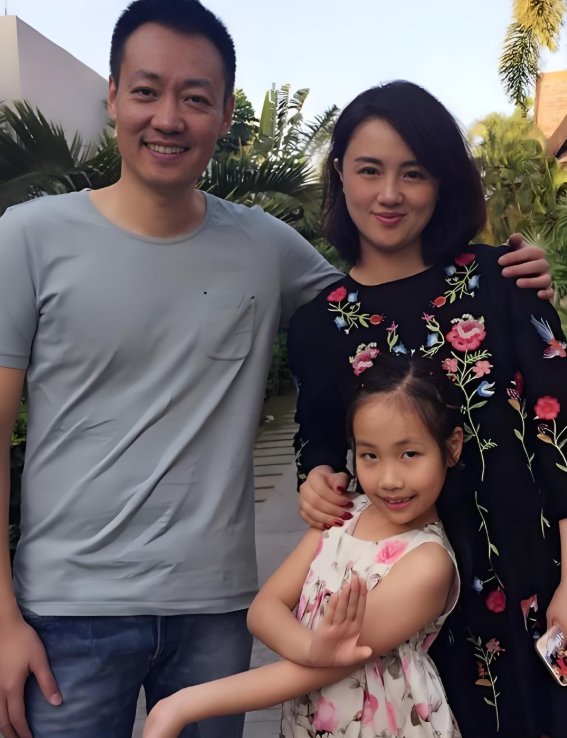 辛柏青丧妻刚满100天，离谱的事就发生了，被撮合娶马伊琍引争议