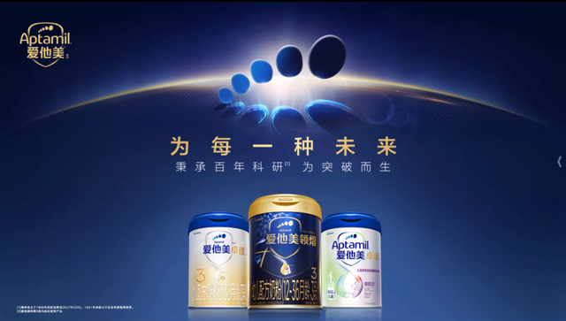 这些父母选择蹲下来，进入小朋友的世界