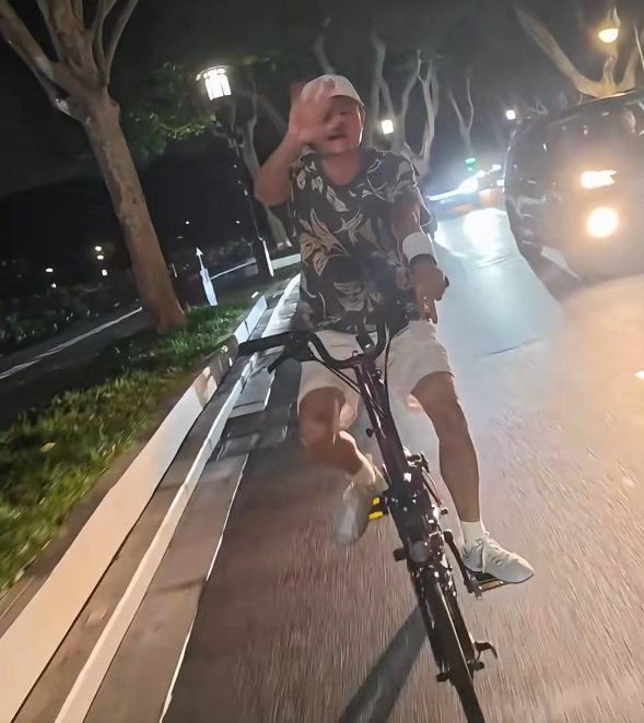 西湖偶遇马云，骑雷军同款自行车，网友晒售价1.85万，不便宜