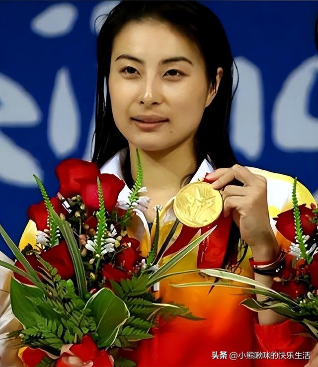 霍震霆没料到！44岁儿媳郭晶晶再次官宣喜讯, 让整个阔太圈沉默了