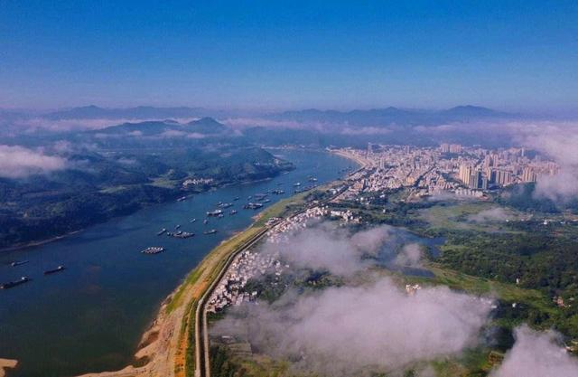 广东人口最少的地级市，常住人口不足240万，还不到东莞的14