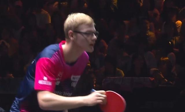 中国大满贯：2-4，陈俊菘虽败犹荣，林诗栋迎来考验，半决赛难打