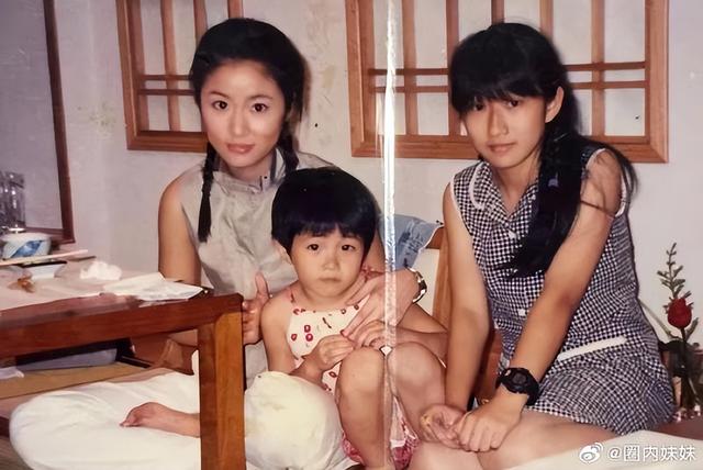 林心如爸妈庆结婚 50 周年！霍建华受宾客欢迎，林爸和女儿像同龄人