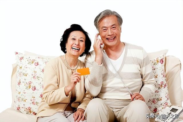 两性关系：55岁女人的大实话，男人过了50岁，只剩下一个“用处”