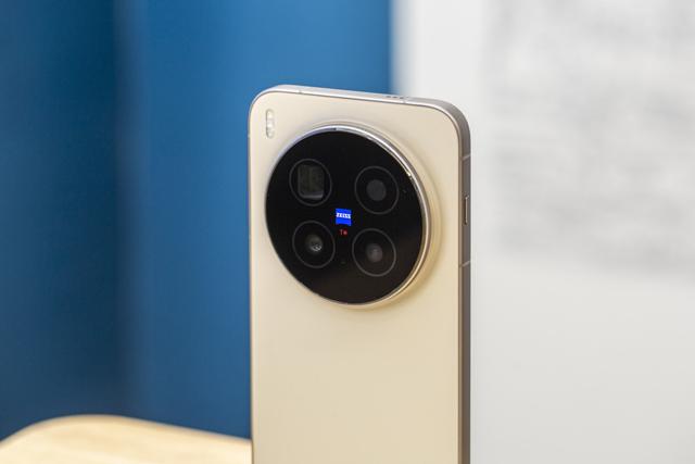 PhoneTalk：让更多人享受长焦影像的乐趣，vivo X300 Pro首发体验