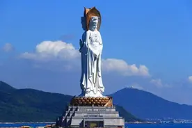 2005年，富商花8亿建108米海上观音像，4年后死在水中，死因成谜图片
