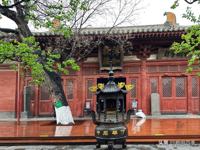 华严寺：“八大辽构”之七，拥有最美辽塑菩萨和最美古代书橱