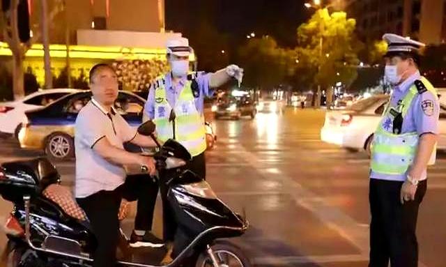 为什么少见交警查电动车了？原来有3个原因，车主可以放心骑了