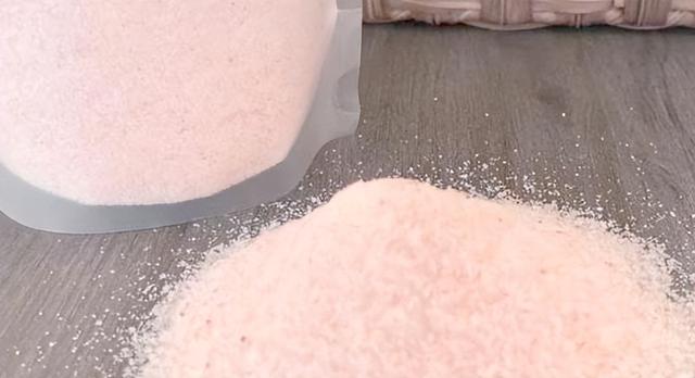 央视曝光！又一网红产品暴雷，长期食用伤肝肾，很多家庭都在用