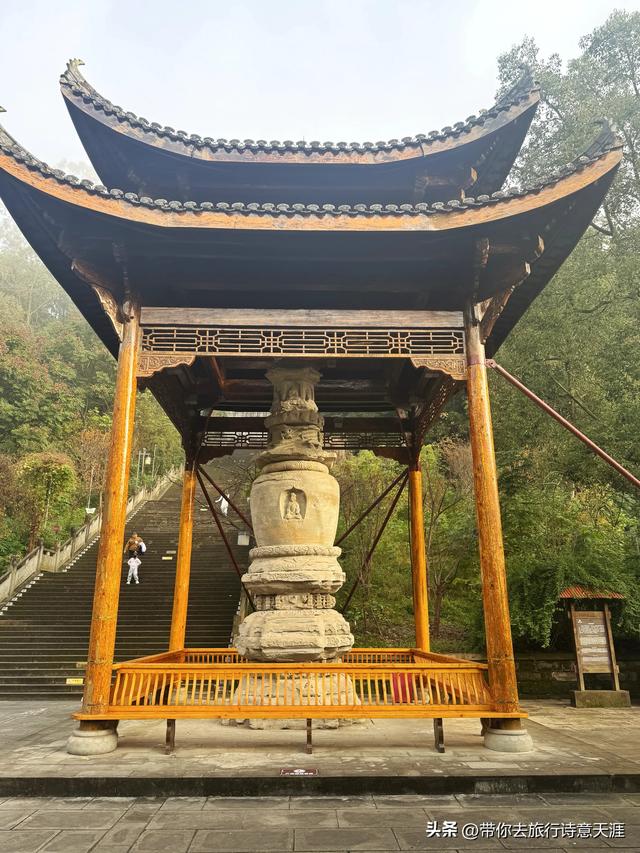 阆中滕王阁，千级台阶登顶饱览一路风景