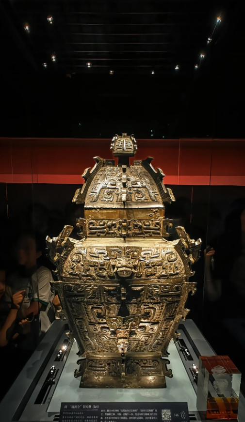 橘子洲景区真的值得去吗？游客花了40块坐小火车，结果走断腿