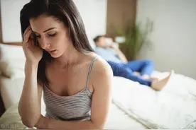 男性必看：硬不起来可以服用盐酸伐地那非片吗？图片