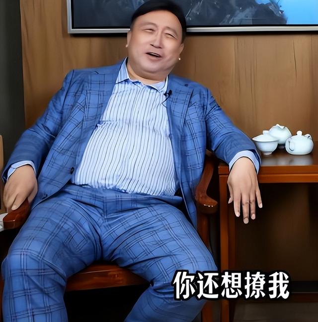 陪睡陪玩只是冰山一角，继岳云鹏后，王晶再曝潜规则杨幂都遭了殃
