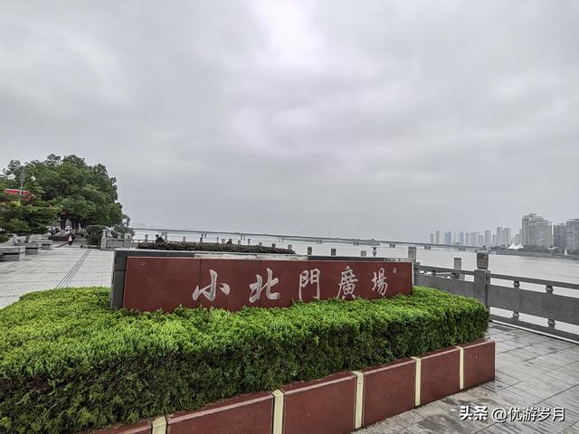 襄阳古城汉江风景很美