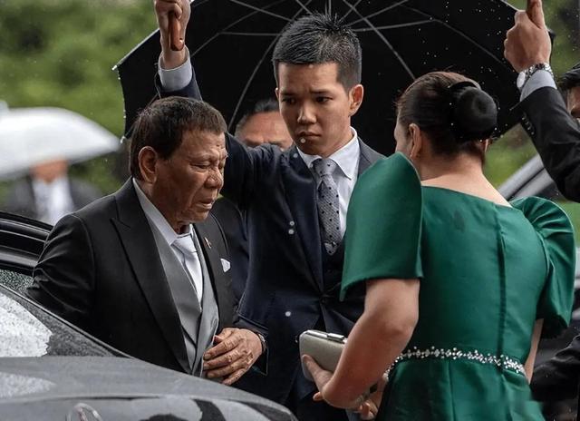 情况不妙，莎拉离奇失踪，老杜身体也出现意外，中方拜会菲参议员