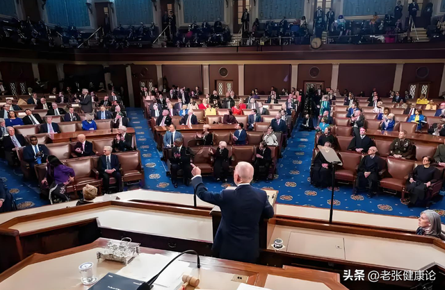 7：4，特朗普败诉，美国法院正式裁定，他无权对中国加征关税