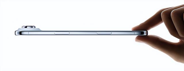 李楠评iPhone Air：真的是10年来最好的iPhone