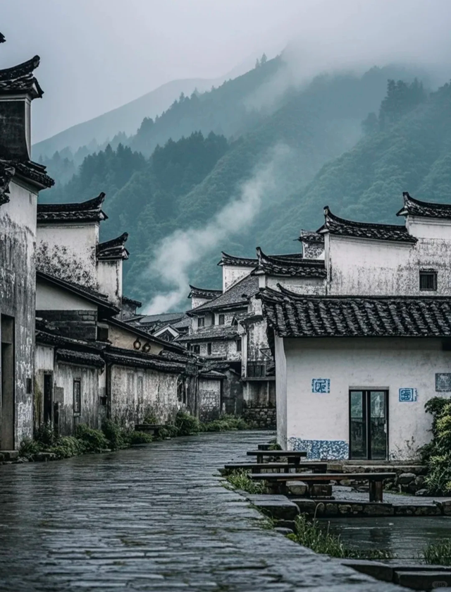 南昌像铁锤，景德镇像瓷碗，撞在一起那也都是真实的江西！