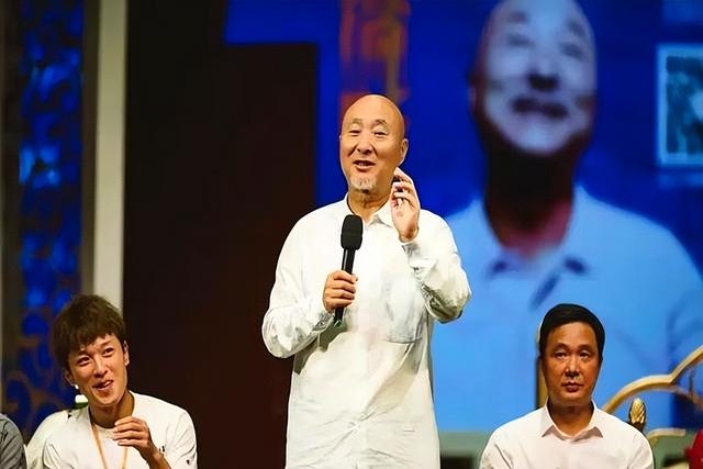 泪目了，郭德纲的一句话，将陈佩斯人生如戏的境遇体现得淋漓尽致