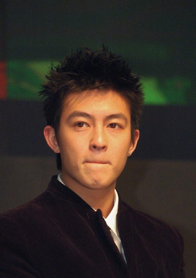 狐狸尾巴藏不住，撒谎成性、风流潇洒的张柏芝，被陈晓东撕下体面