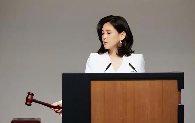 三星家族有多自律？李在镕坐牢7个月瘦26斤，李富真52岁美如少女