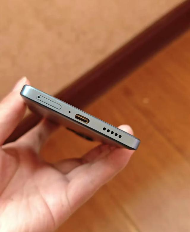 性价比最高的16G+1TB手机，二手低至899元，跑分100万