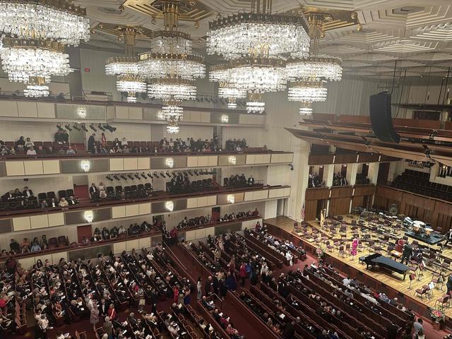 肯尼迪中心空座如海！政治化改造翻车，艺术家集体抵制